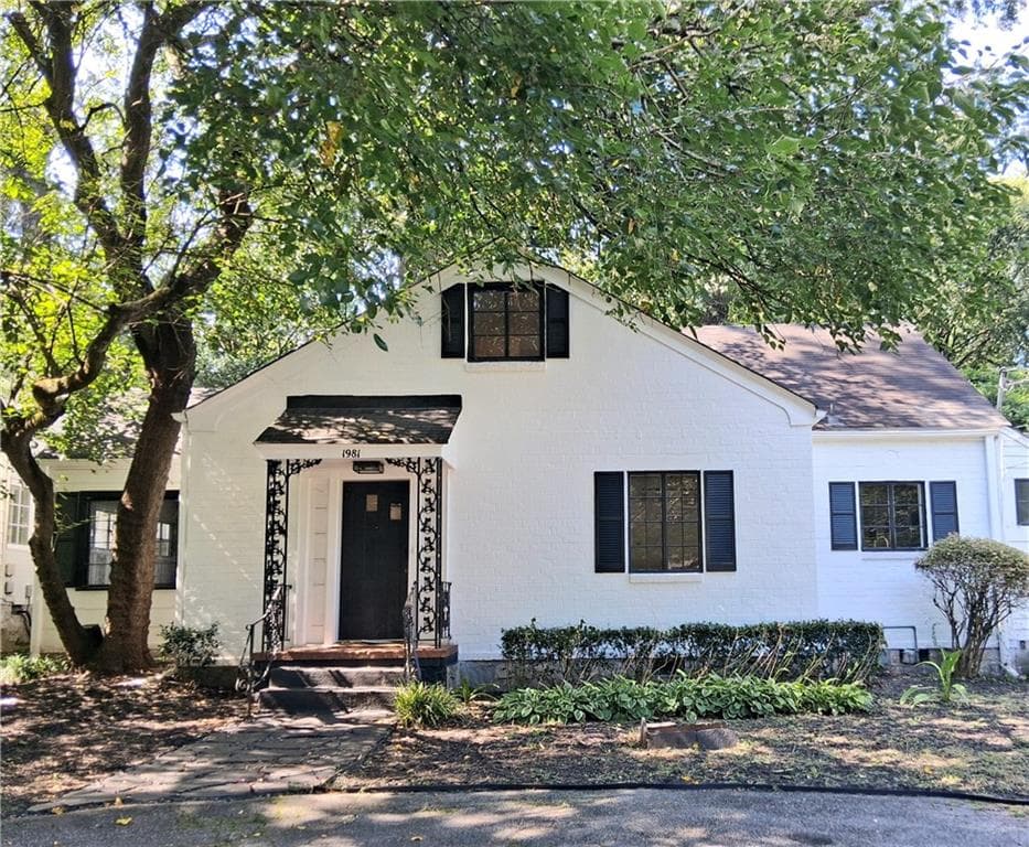 3 bedroom, 2 bathroom, 1,829 sq ft single family residence for sale at 1981 N Decatur, Atlanta, GA 30307 — photo 1 of 15