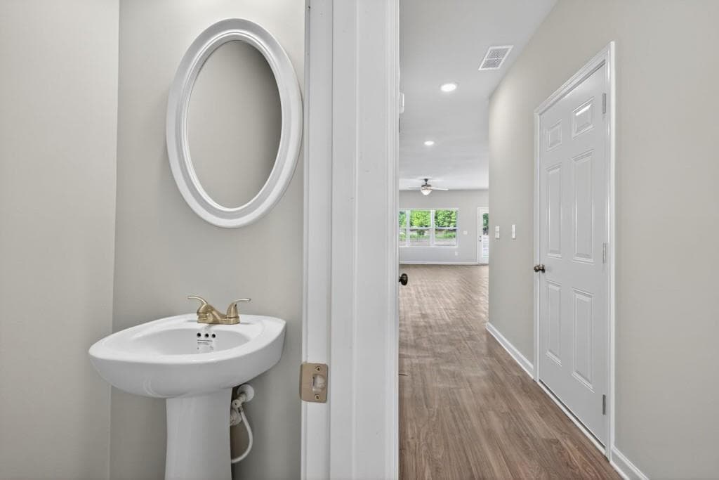3 bedroom, 3 bathroom, 1,740 sq ft townhouse for sale at 2864 Lillian Lane, Douglasville, GA 30135 — photo 9