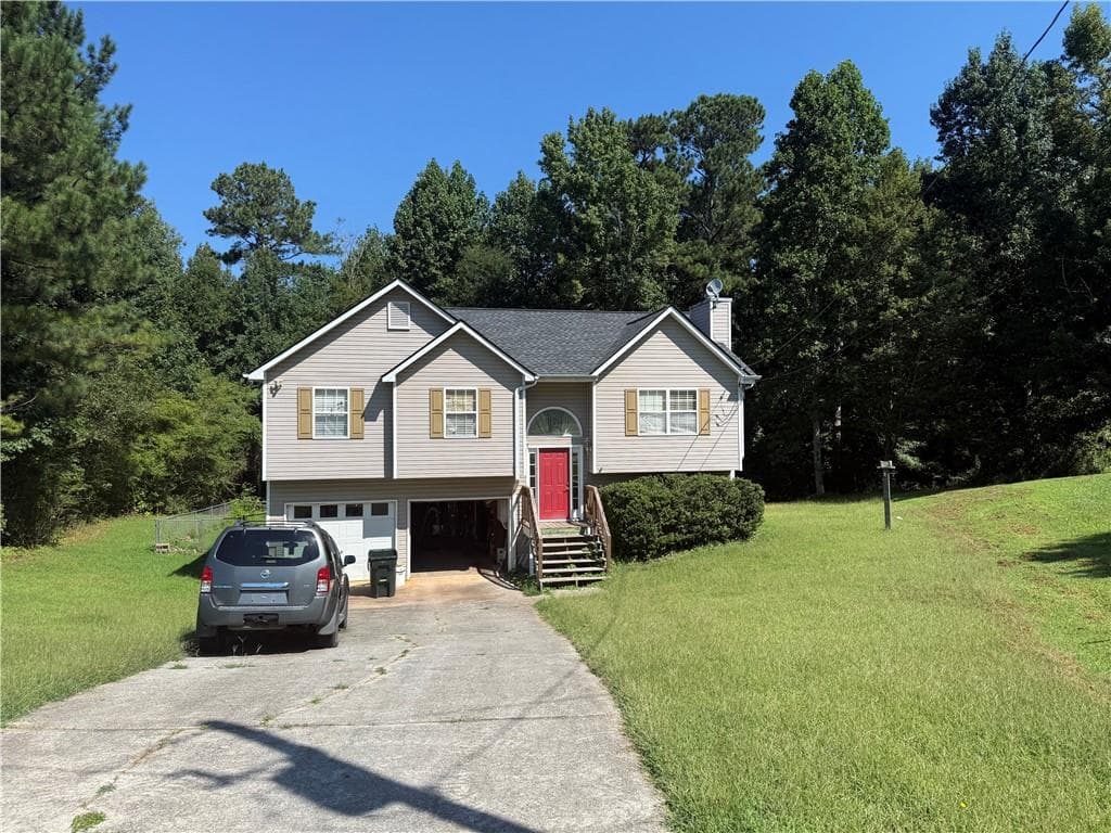 3 bedroom, 3 bathroom, 1,600 sq ft single family residence for sale at 49 Blackwood Drive, Dallas, GA 30157