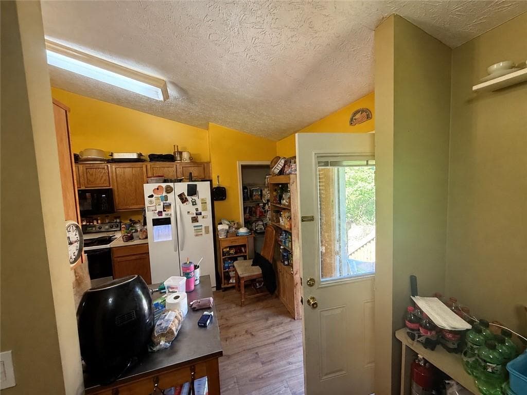 3 bedroom, 3 bathroom, 1,600 sq ft single family residence for sale at 49 Blackwood Drive, Dallas, GA 30157 — photo 6