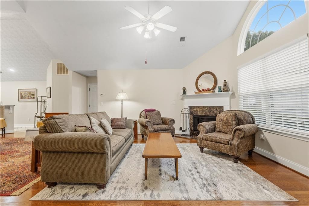 3 bedroom, 2 bathroom, 1,755 sq ft condominium for sale at 4008 Vineyards Lane 27, Kennesaw, GA 30144 — photo 7