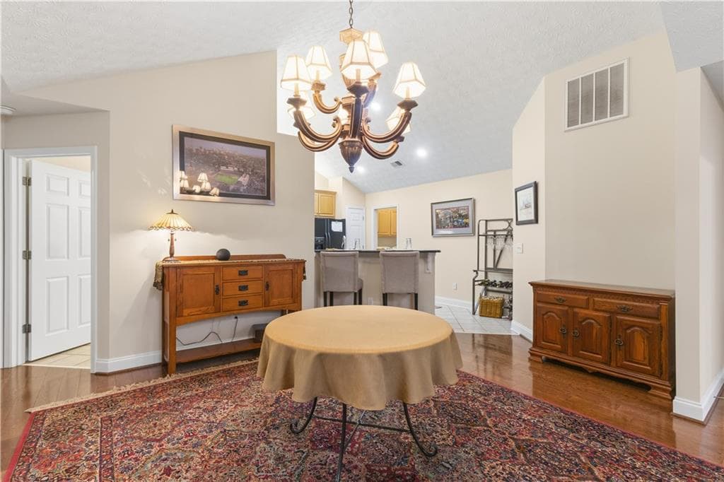 3 bedroom, 2 bathroom, 1,755 sq ft condominium for sale at 4008 Vineyards Lane 27, Kennesaw, GA 30144 — photo 6
