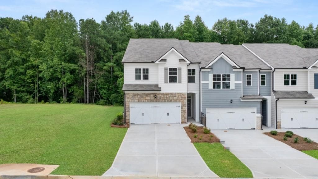 3 bedroom, 3 bathroom, 1,877 sq ft townhouse for sale at 6649 Parsons Street, Flowery Branch, GA 30542