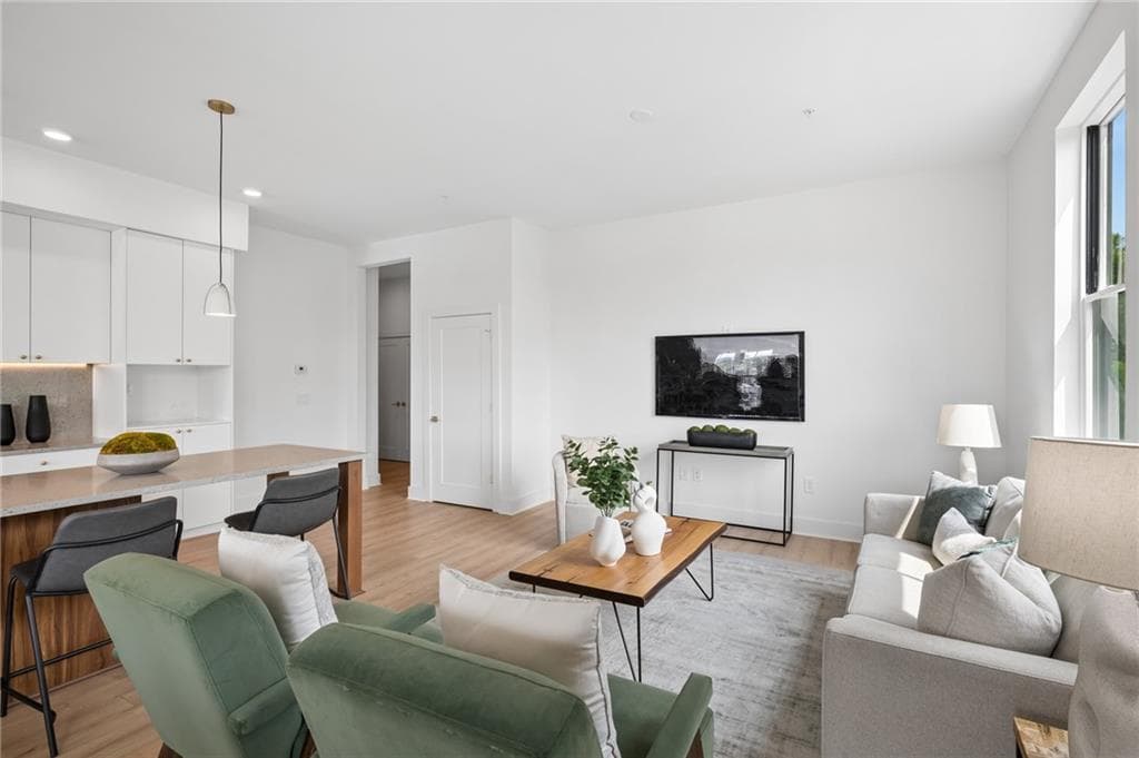 3 bedroom, 3 bathroom, 1,712 sq ft condominium for sale at 675 Drewry Street 402, Atlanta, GA 30306 — photo 6