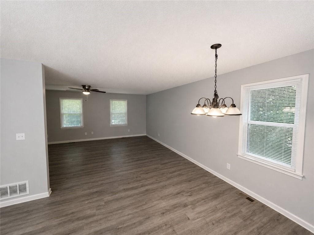 3 bedroom, 2 bathroom, 1,288 sq ft single family residence for sale at 17 Winchester Drive, Euharlee, GA 30145 — photo 9