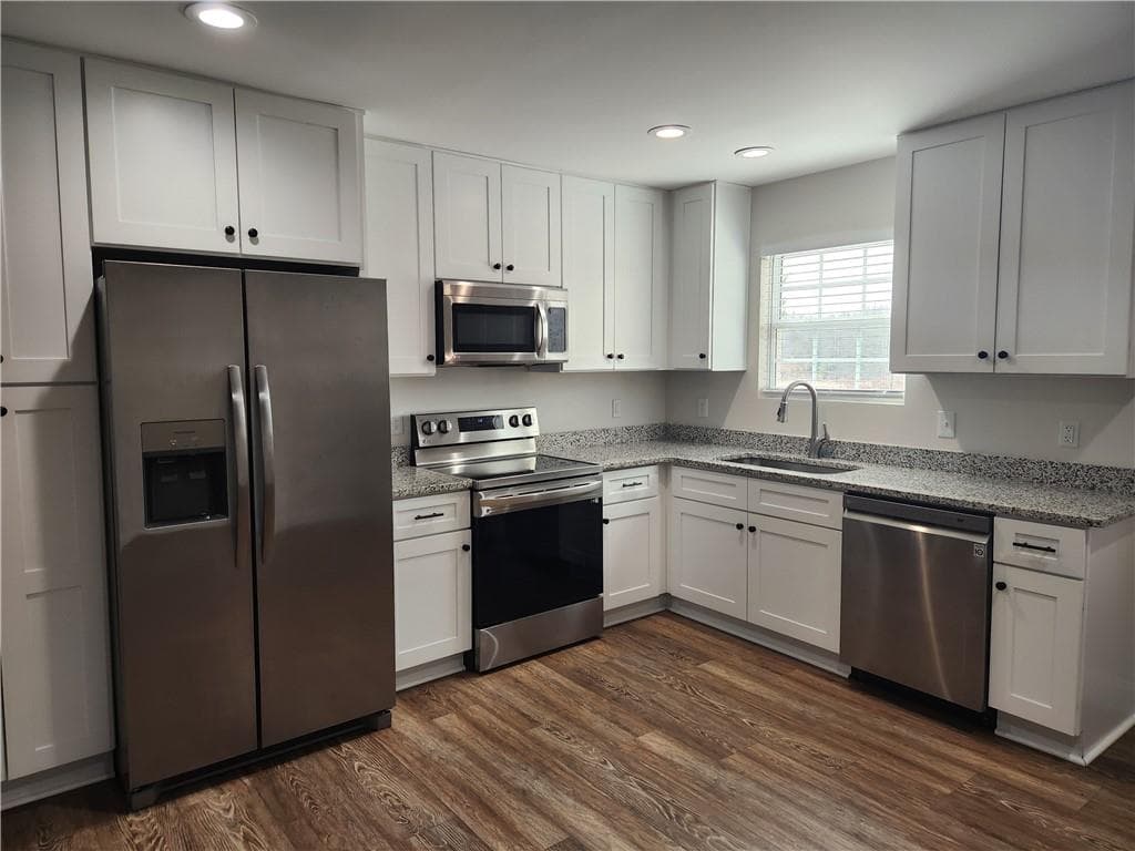 3 bedroom, 2 bathroom single family residence for rent at 2465 Oak Grove Road, Dahlonega, GA 30533 for $2,200 a month — photo 3