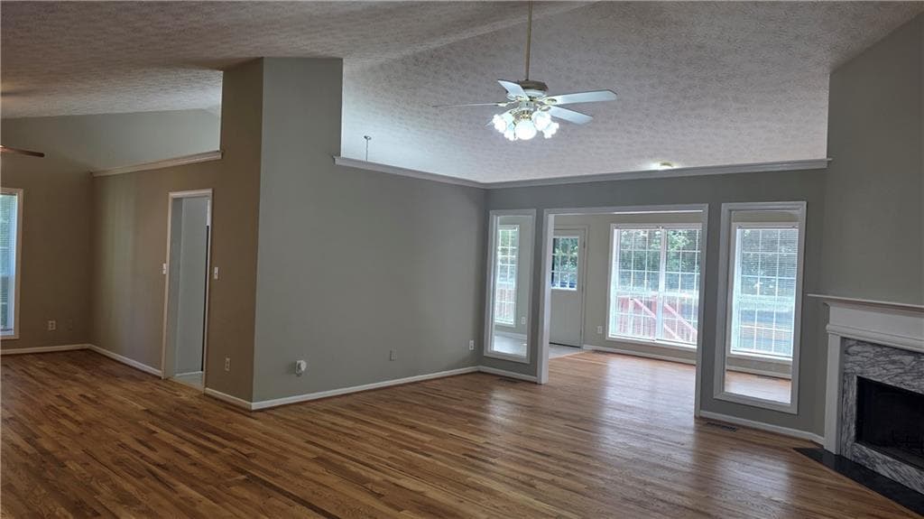 6 bedroom, 4 bathroom, 4,017 sq ft single family residence for rent at 2994 Hickory Run Circle, Duluth, GA 30096 for $3,300 a month — photo 5