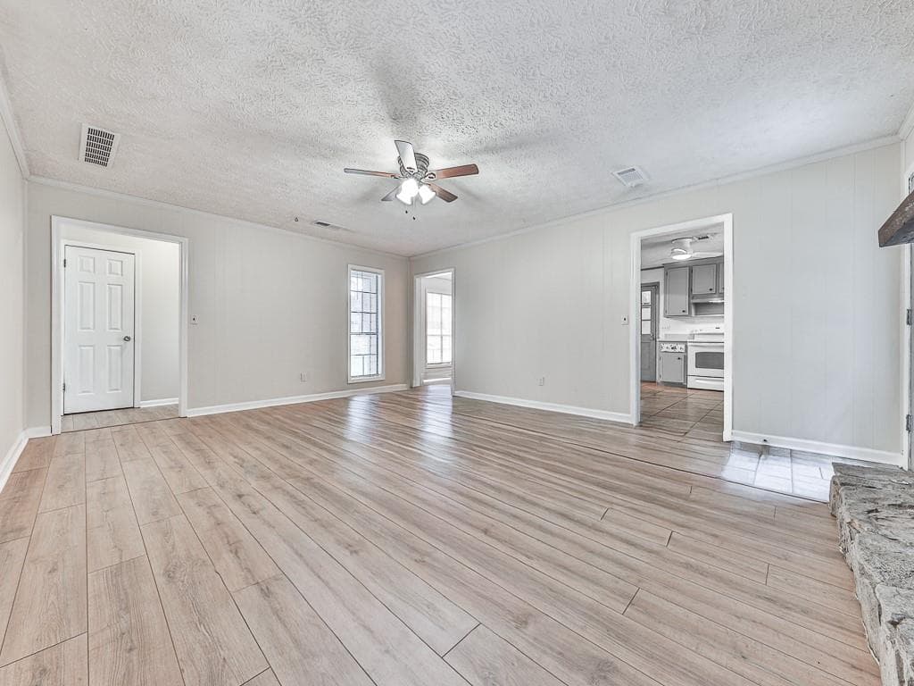 3 bedroom, 2 bathroom, 1,416 sq ft single family residence for rent at 427 Way Bridge Court, Kennesaw, GA 30144 for $2,000 a month — photo 7