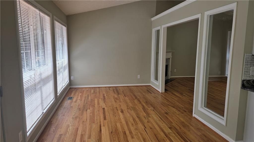 6 bedroom, 4 bathroom, 4,017 sq ft single family residence for rent at 2994 Hickory Run Circle, Duluth, GA 30096 for $3,300 a month — photo 10