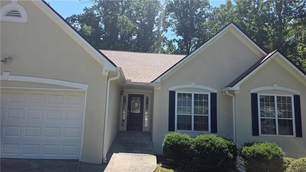 6 bedroom, 4 bathroom, 4,017 sq ft single family residence for rent at 2994 Hickory Run Circle, Duluth, GA 30096 for $3,300 a month — photo 2