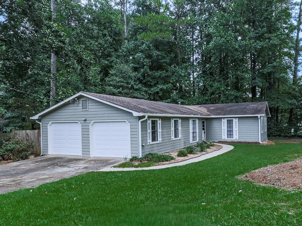 3 bedroom, 2 bathroom, 1,416 sq ft single family residence for rent at 427 Way Bridge Court, Kennesaw, GA 30144 for $2,000 a month — photo 1 of 26