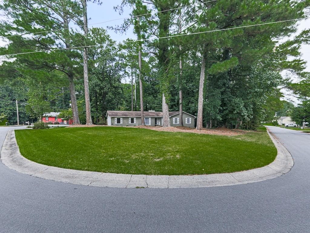 3 bedroom, 2 bathroom, 1,416 sq ft single family residence for rent at 427 Way Bridge Court, Kennesaw, GA 30144 for $2,000 a month — photo 2