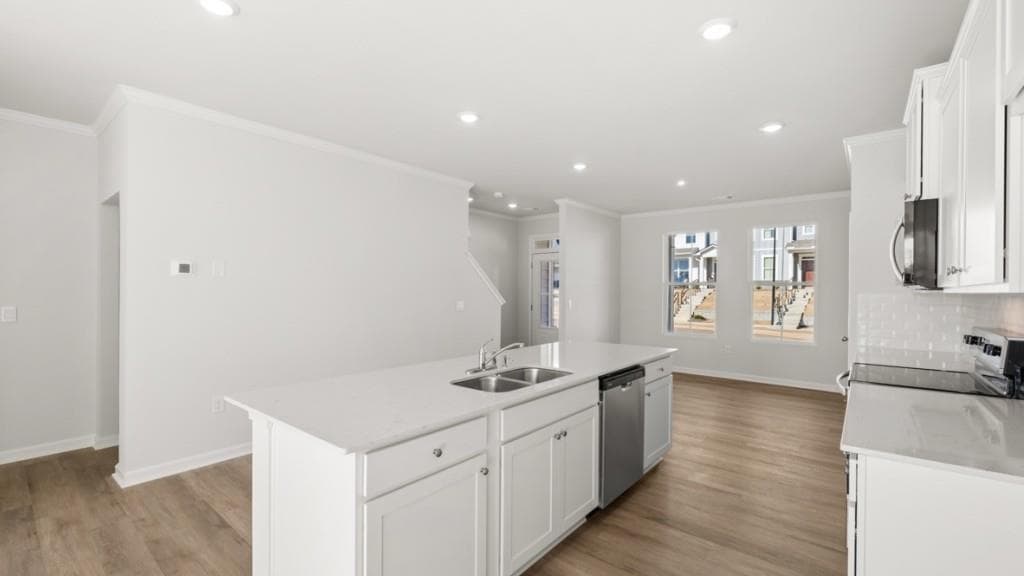 3 bedroom, 3 bathroom, 1,638 sq ft townhouse under contract at 6708 Leigh Street, Flowery Branch, GA 30542 — photo 9