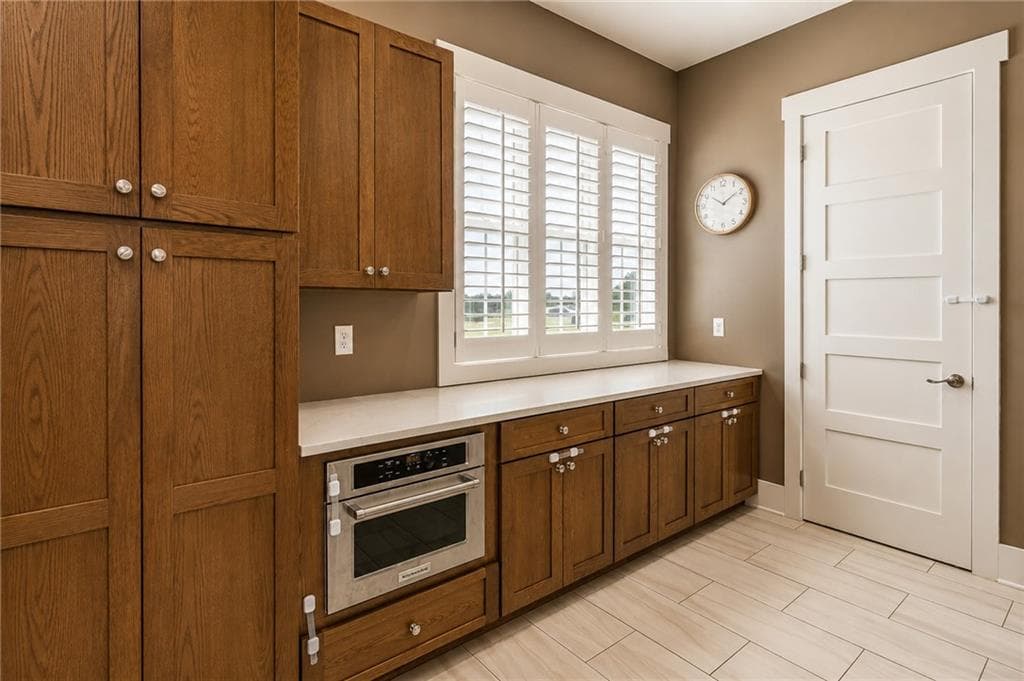 4 bedroom, 5 bathroom, 5,937 sq ft single family residence for sale at 3200 Shady Grove Rd, Carrollton, GA 30116 — photo 7