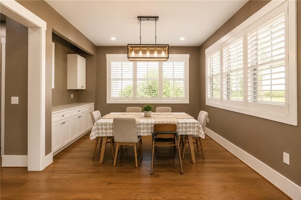 4 bedroom, 5 bathroom, 5,937 sq ft single family residence for sale at 3200 Shady Grove Rd, Carrollton, GA 30116 — photo 9
