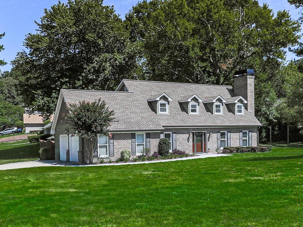 3 bedroom, 2 bathroom, 2,007 sq ft single family residence for rent at 2200 Heritage Trace View, Marietta, GA 30062 for $3,200 a month — photo 2