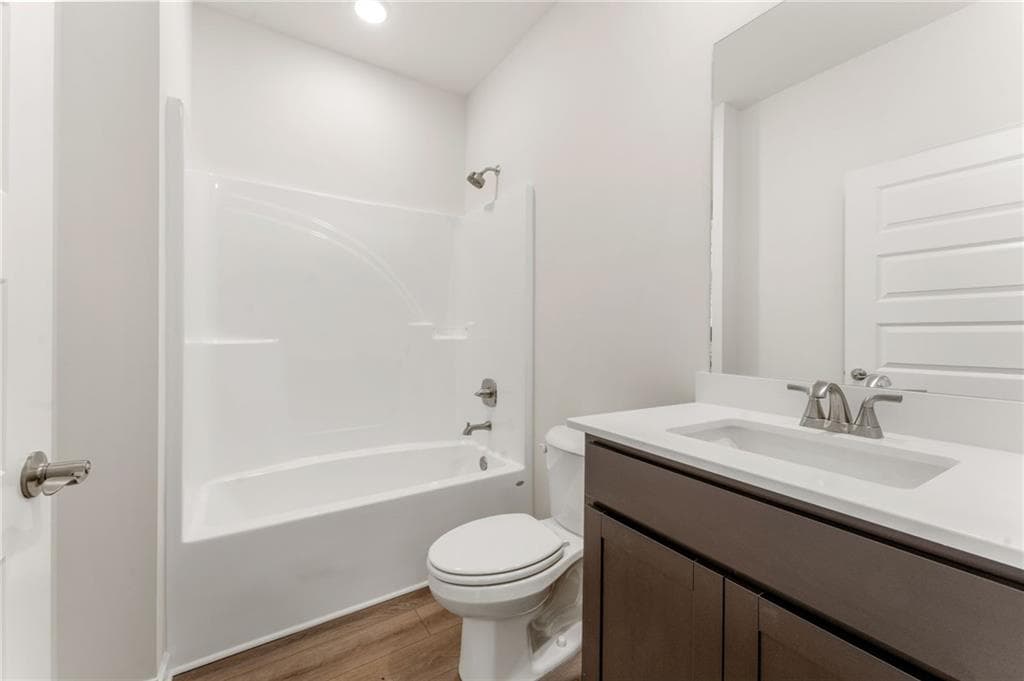 2 bedroom, 2 bathroom, 1,504 sq ft single family residence for sale at 406 Bluegrass Lane, Rockmart, GA 30153 — photo 6