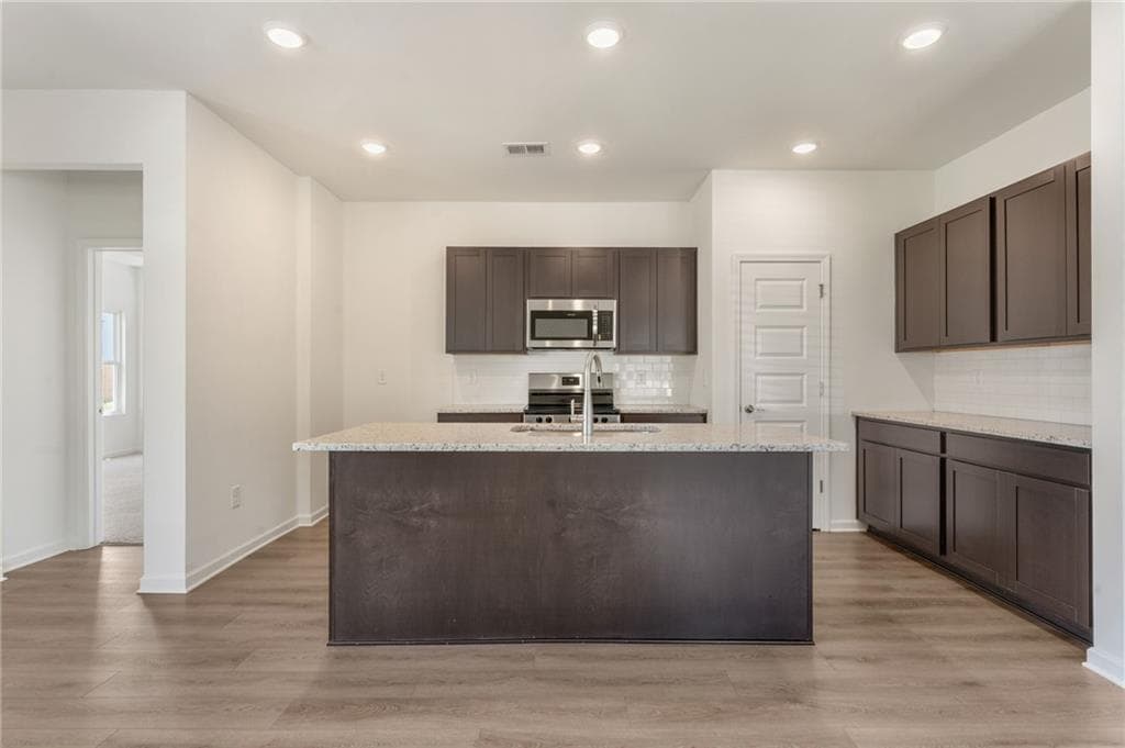 2 bedroom, 2 bathroom, 1,504 sq ft single family residence for sale at 406 Bluegrass Lane, Rockmart, GA 30153 — photo 9