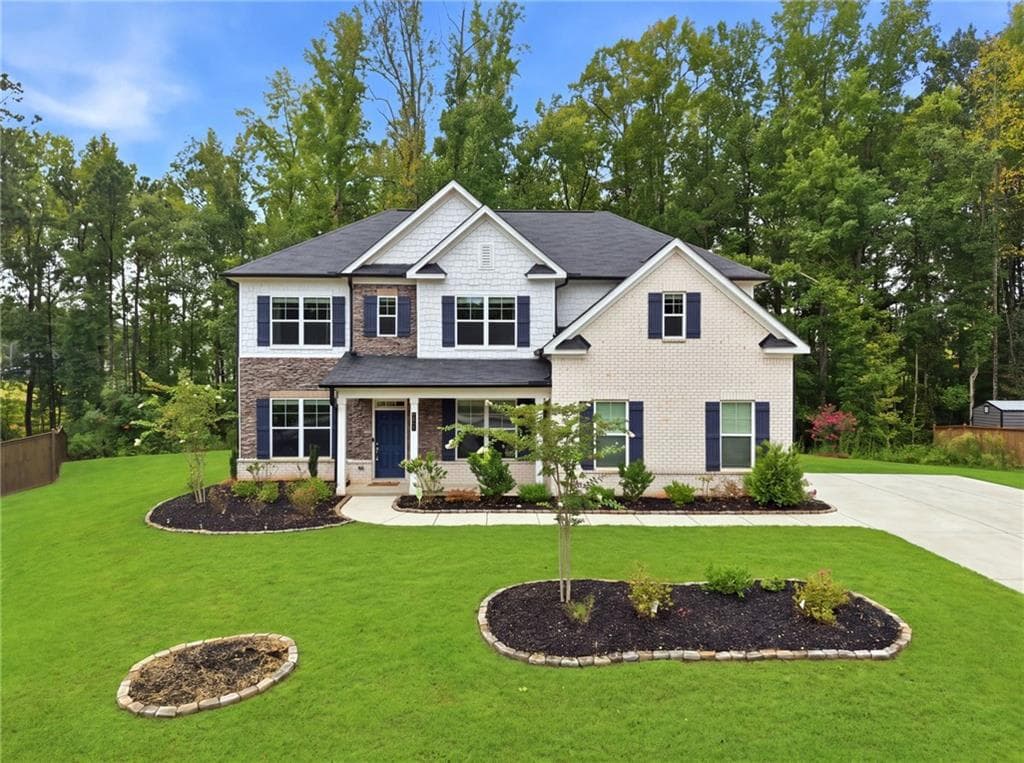 5 bedroom, 4 bathroom, 3,073 sq ft single family residence for sale at 462 Sylvie Drive, Mcdonough, GA 30252 — photo 2