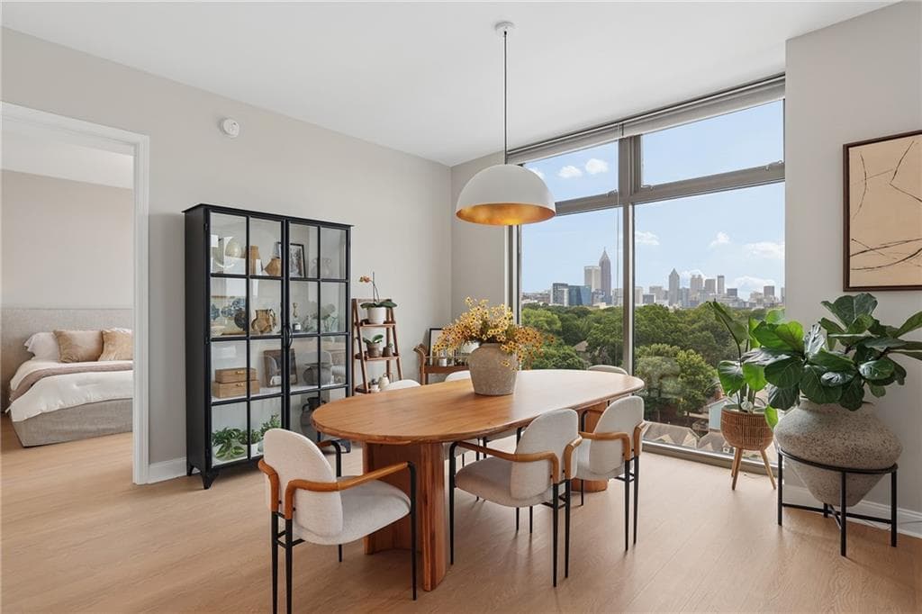 2 bedroom, 3 bathroom, 1,801 sq ft condominium for sale at 270 17th Street 909, Atlanta, GA 30363 — photo 2