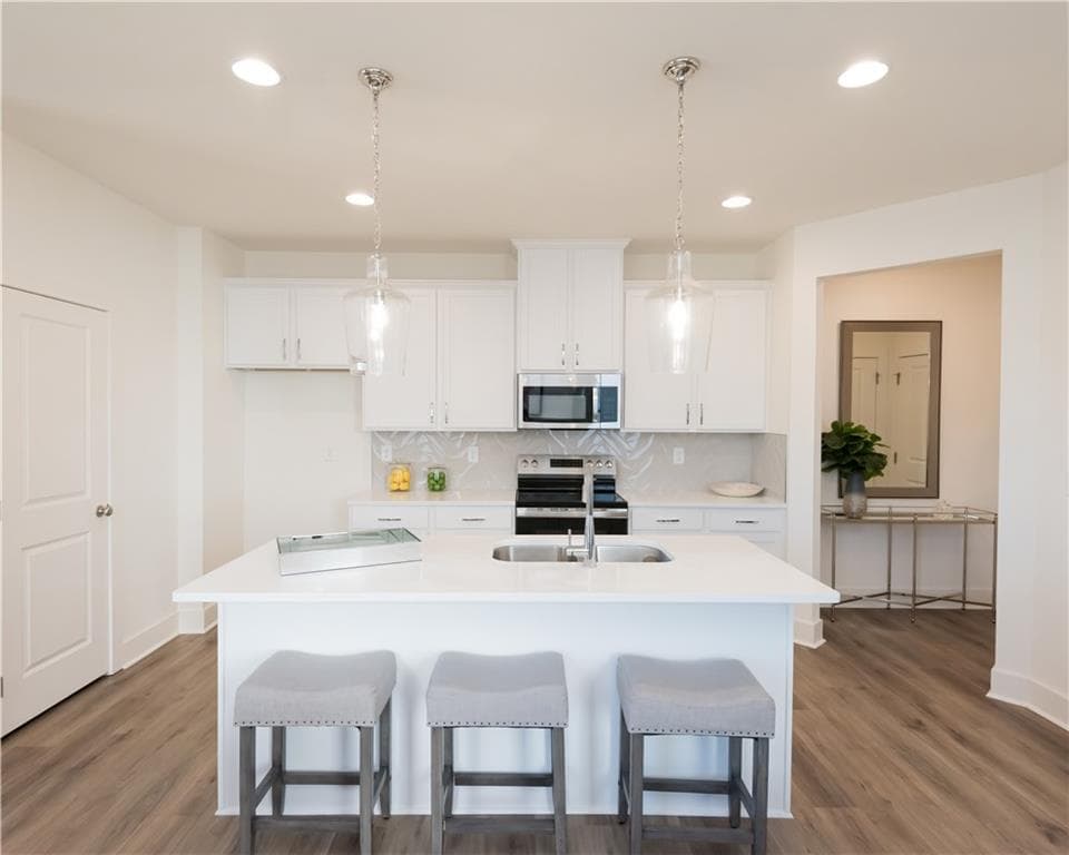 3 bedroom, 3 bathroom, 1,685 sq ft townhouse for sale at 267 Barracks Way 878, Hoschton, GA 30548 — photo 6