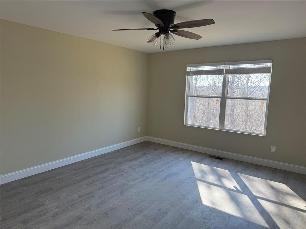 3 bedroom, 3 bathroom single family residence for rent at 395 Grand Oak Lane, Dahlonega, GA 30533 for $2,300 a month — photo 3