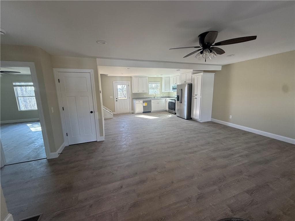 3 bedroom, 3 bathroom single family residence for rent at 395 Grand Oak Lane, Dahlonega, GA 30533 for $2,300 a month — photo 5