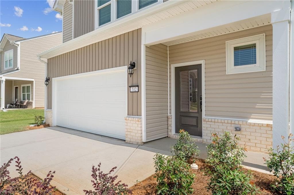 4 bedroom, 3 bathroom, 1,670 sq ft single family residence for sale at 512 Township Avenue, Rockmart, GA 30153 — photo 4