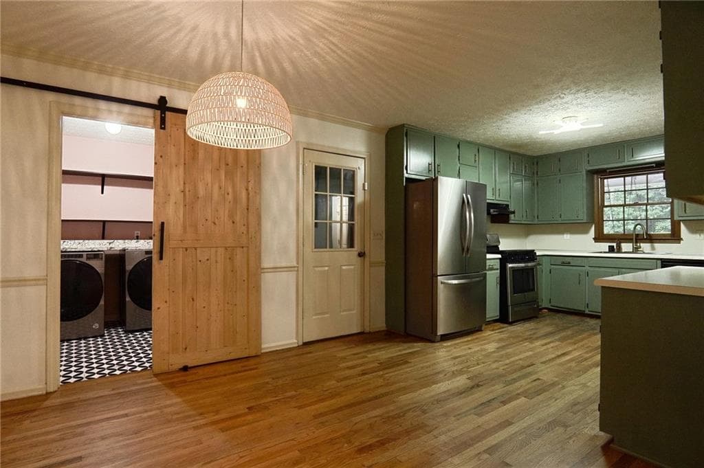 3 bedroom, 2 bathroom, 1,461 sq ft single family residence for sale at 3676 Lenora Church Road, Snellville, GA 30039 — photo 2