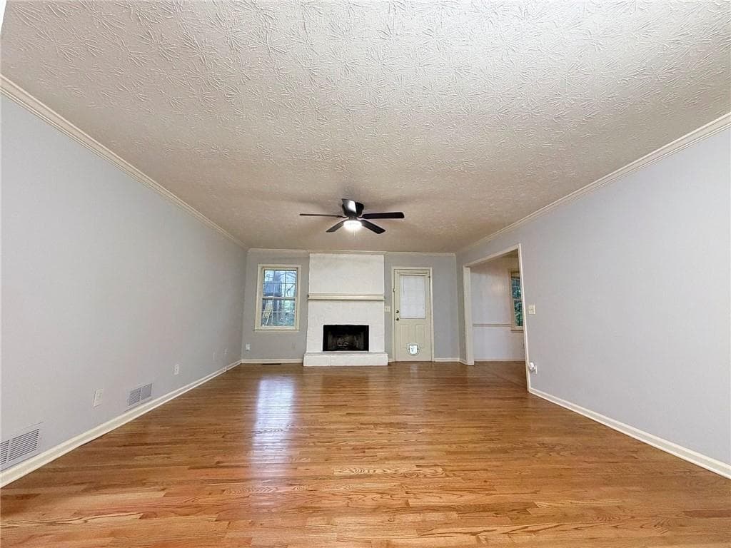 3 bedroom, 2 bathroom, 1,461 sq ft single family residence for sale at 3676 Lenora Church Road, Snellville, GA 30039 — photo 5