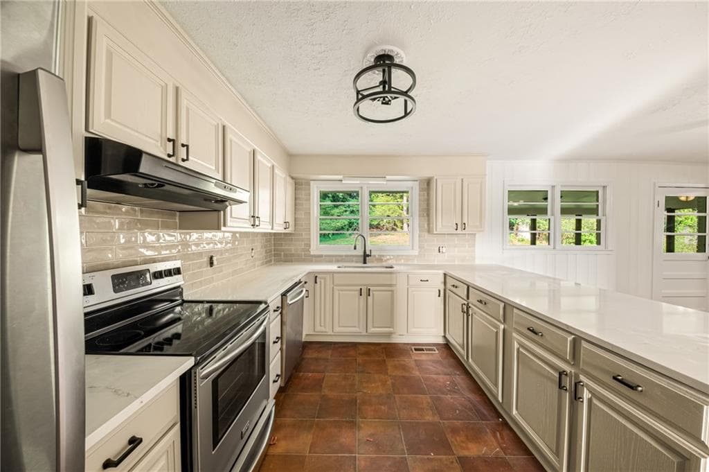 3 bedroom, 2 bathroom, 1,558 sq ft single family residence for sale at 1775 Jett Roberts Road, Jefferson, GA 30549 — photo 8