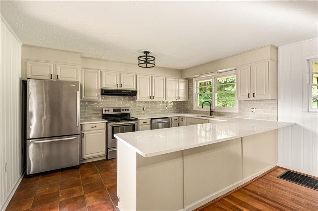 3 bedroom, 2 bathroom, 1,558 sq ft single family residence for sale at 1775 Jett Roberts Road, Jefferson, GA 30549 — photo 9