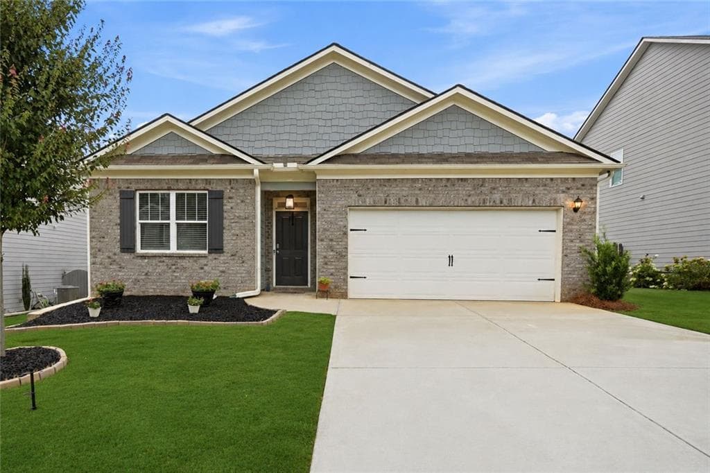 4 bedroom, 2 bathroom, 1,924 sq ft single family residence under contract at 450 Starbuck Parkway, Pendergrass, GA 30567 — photo 2