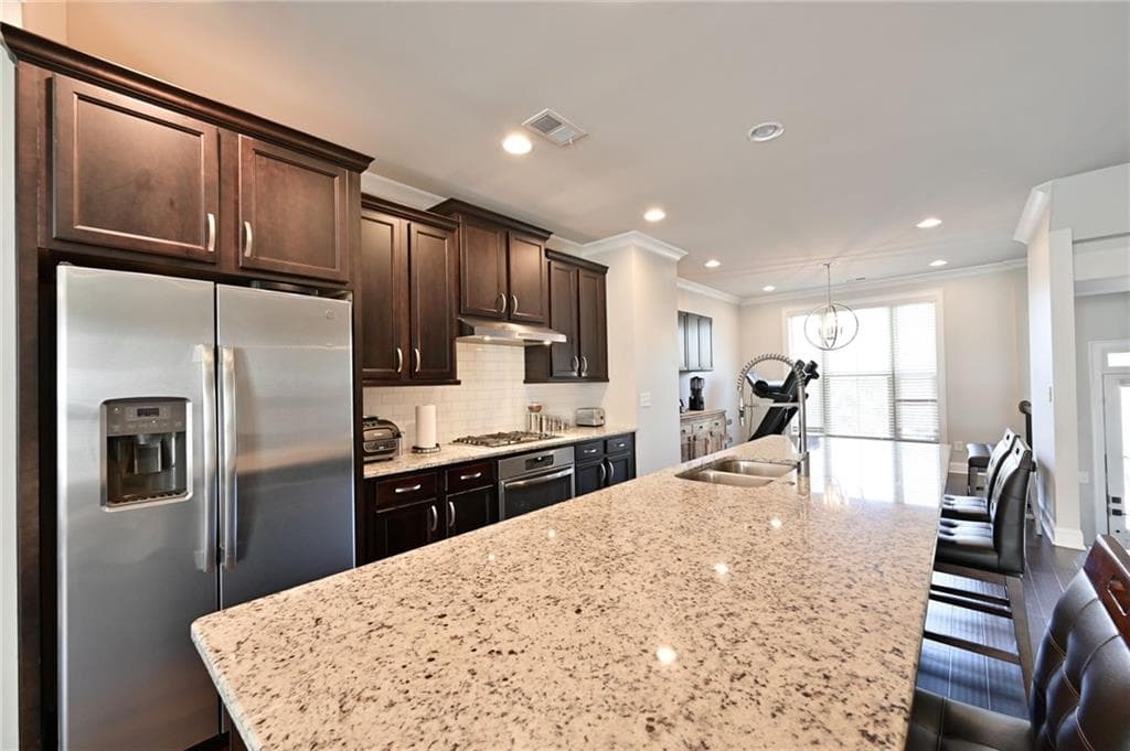 3 bedroom, 4 bathroom, 2,200 sq ft townhouse for sale at 2177 Parkside Glen View, Duluth, GA 30097 — photo 4