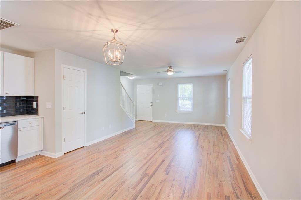 4 bedroom, 3 bathroom, 3,011 sq ft duplex for rent at 1173 Arlington Avenue, Atlanta, GA 30310 for $1,995 a month — photo 7