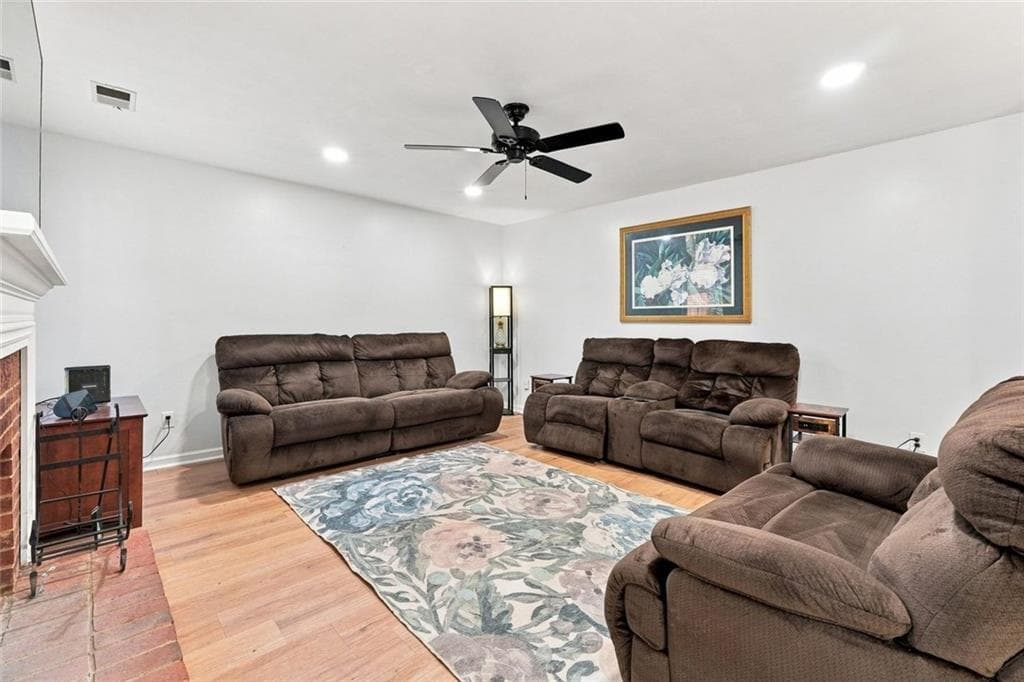 4 bedroom, 3 bathroom, 2,686 sq ft single family residence for sale at 4347 Sentinel Place, Kennesaw, GA 30144 — photo 3