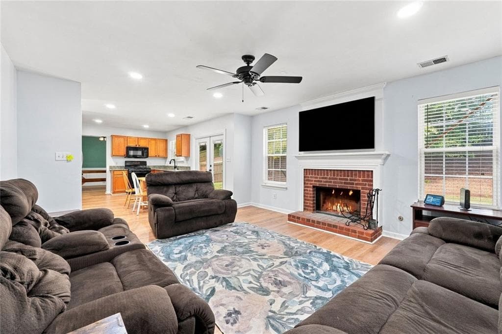 4 bedroom, 3 bathroom, 2,686 sq ft single family residence for sale at 4347 Sentinel Place, Kennesaw, GA 30144 — photo 4