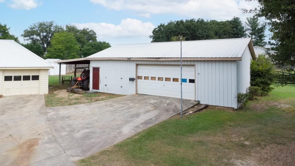 4 bedroom, 4 bathroom, 2,539 sq ft single family residence for sale at 7525 Blacks Mill Road, Dawsonville, GA 30534 — photo 3