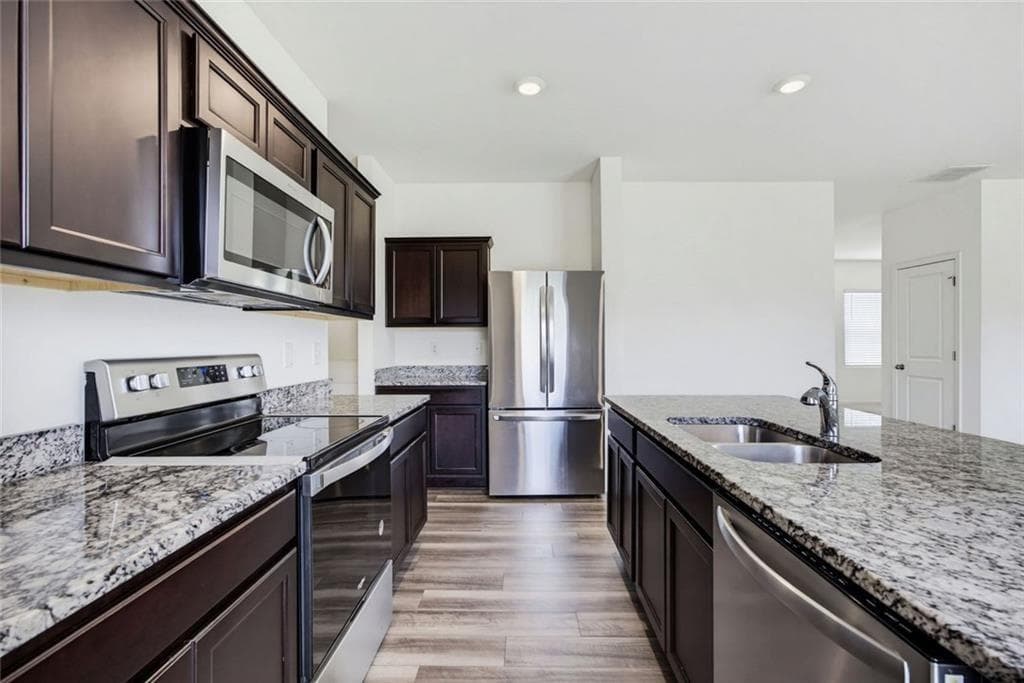 4 bedroom, 3 bathroom, 2,132 sq ft single family residence for sale at 611 NW Revenna Way, Cartersville, GA 30120 — photo 8