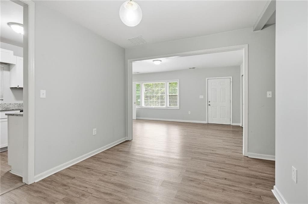 2 bedroom, 1 bathroom, 1,084 sq ft single family residence for sale at 2185 Glenwood Avenue, Atlanta, GA 30316 — photo 7