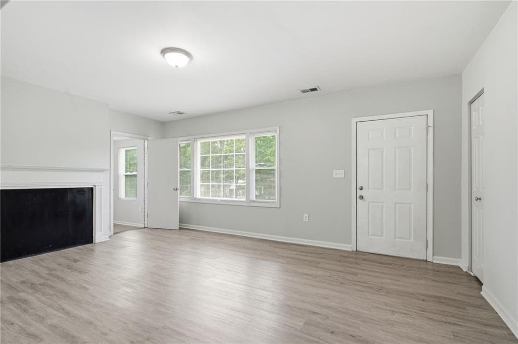 2 bedroom, 1 bathroom, 1,084 sq ft single family residence for sale at 2185 Glenwood Avenue, Atlanta, GA 30316 — photo 8