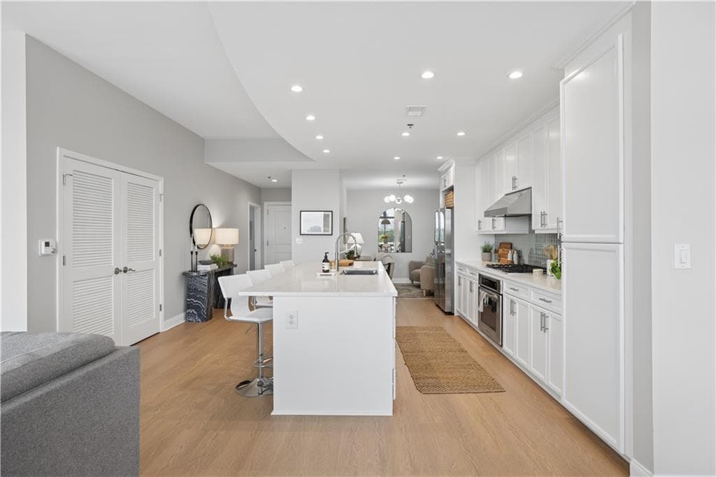 2 bedroom, 3 bathroom, 1,801 sq ft condominium for sale at 270 17th Street 909, Atlanta, GA 30363 — photo 8