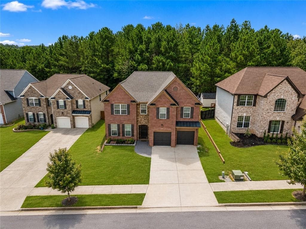 4 bedroom, 3 bathroom, 2,609 sq ft single family residence for sale at 1163 Simonton Hill Court, Lawrenceville, GA 30045 — photo 3