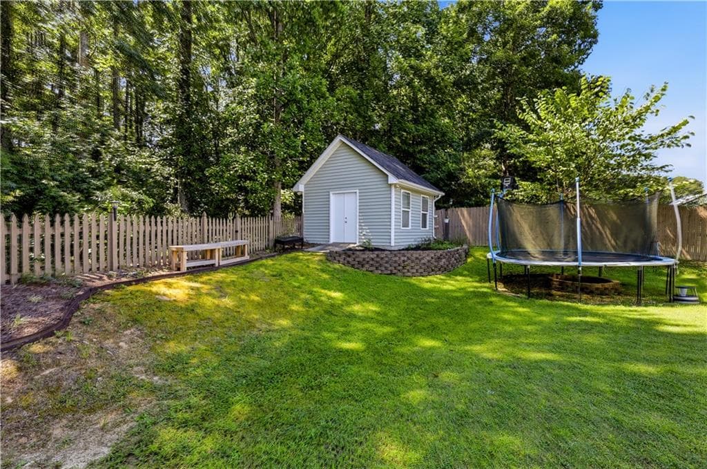 5 bedroom, 3 bathroom, 2,427 sq ft single family residence for sale at 141 Reid Plantation Drive, Villa Rica, GA 30180 — photo 6