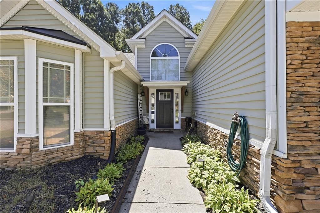 5 bedroom, 3 bathroom, 2,427 sq ft single family residence for sale at 141 Reid Plantation Drive, Villa Rica, GA 30180 — photo 7