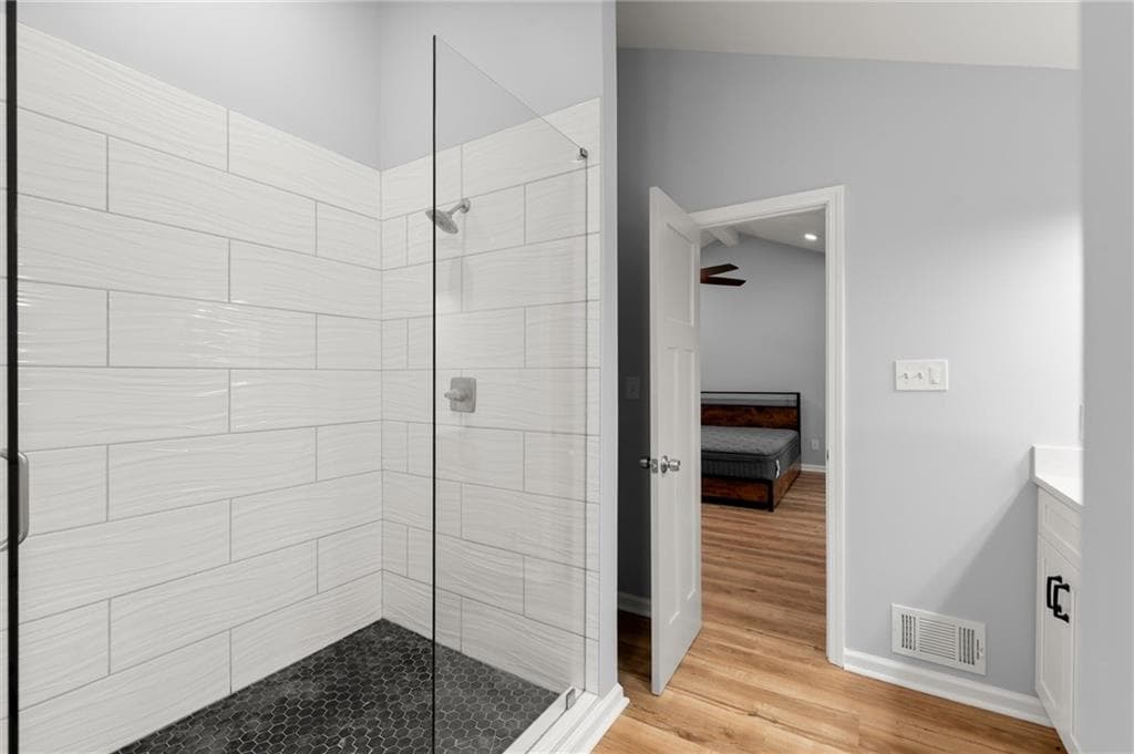 5 bedroom, 3 bathroom, 2,031 sq ft single family residence for sale at 1980 Clinton Place, Lawrenceville, GA 30043 — photo 5