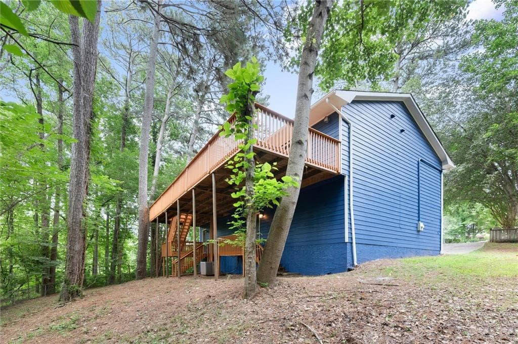 5 bedroom, 3 bathroom, 2,031 sq ft single family residence for sale at 1980 Clinton Place, Lawrenceville, GA 30043 — photo 6