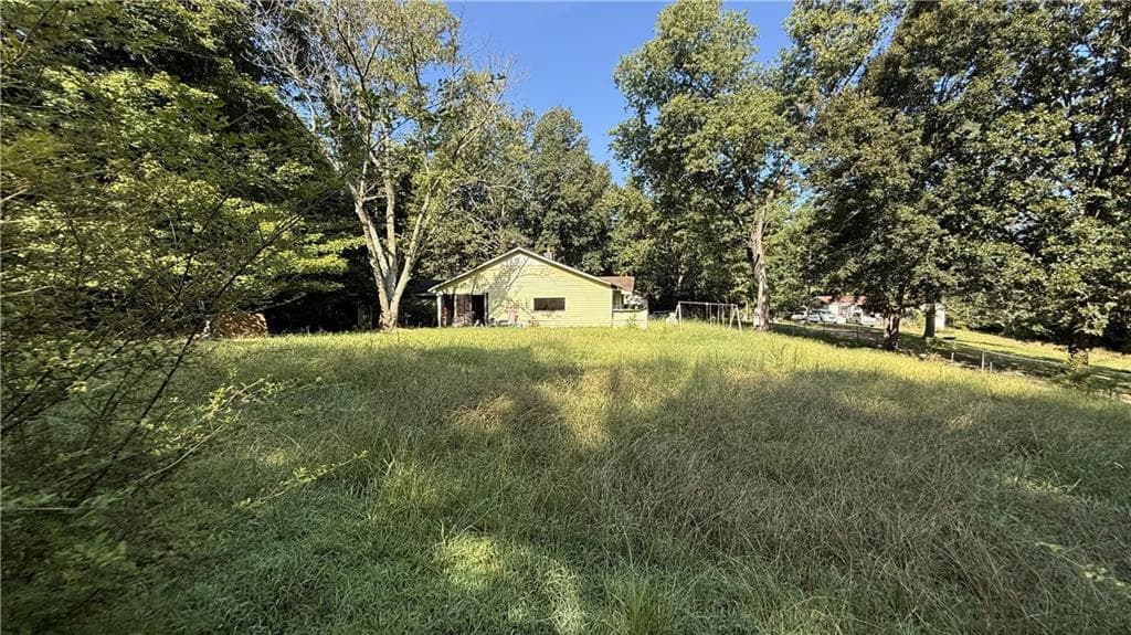 3 bedroom, 2 bathroom, 1,632 sq ft single family residence for sale at 80 John ingram rd, Silver Creek, GA 30173 — photo 3