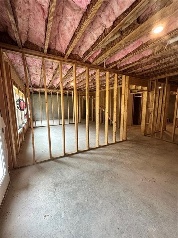 4 bedroom, 3 bathroom, 2,923 sq ft single family residence for sale at 3301 Pepperpike Court, Loganville, GA 30052 — photo 7
