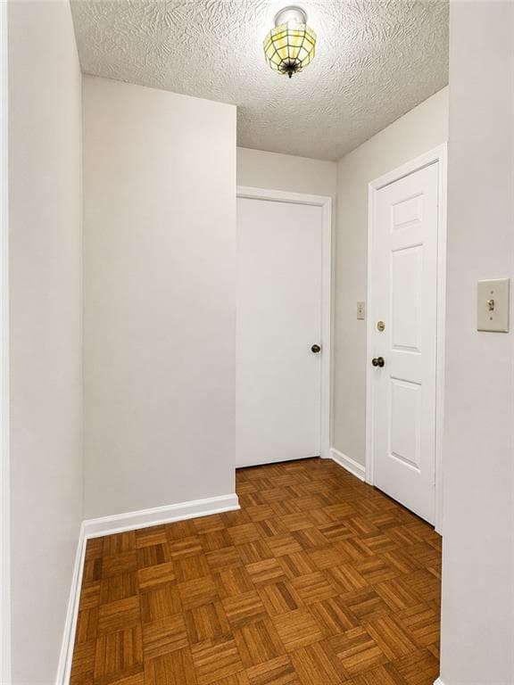 2 bedroom, 2 bathroom, 1,150 sq ft condominium for sale at 1977 Brian Way, Decatur, GA 30033 — photo 3
